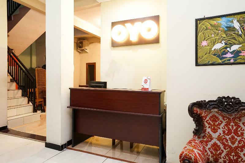 Kartika Syariah Homestay By Stayku Surabaya Exterior foto